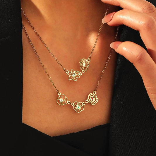 Personalized Birth Flower Necklace: 18K Gold, Custom Floral Jewelry