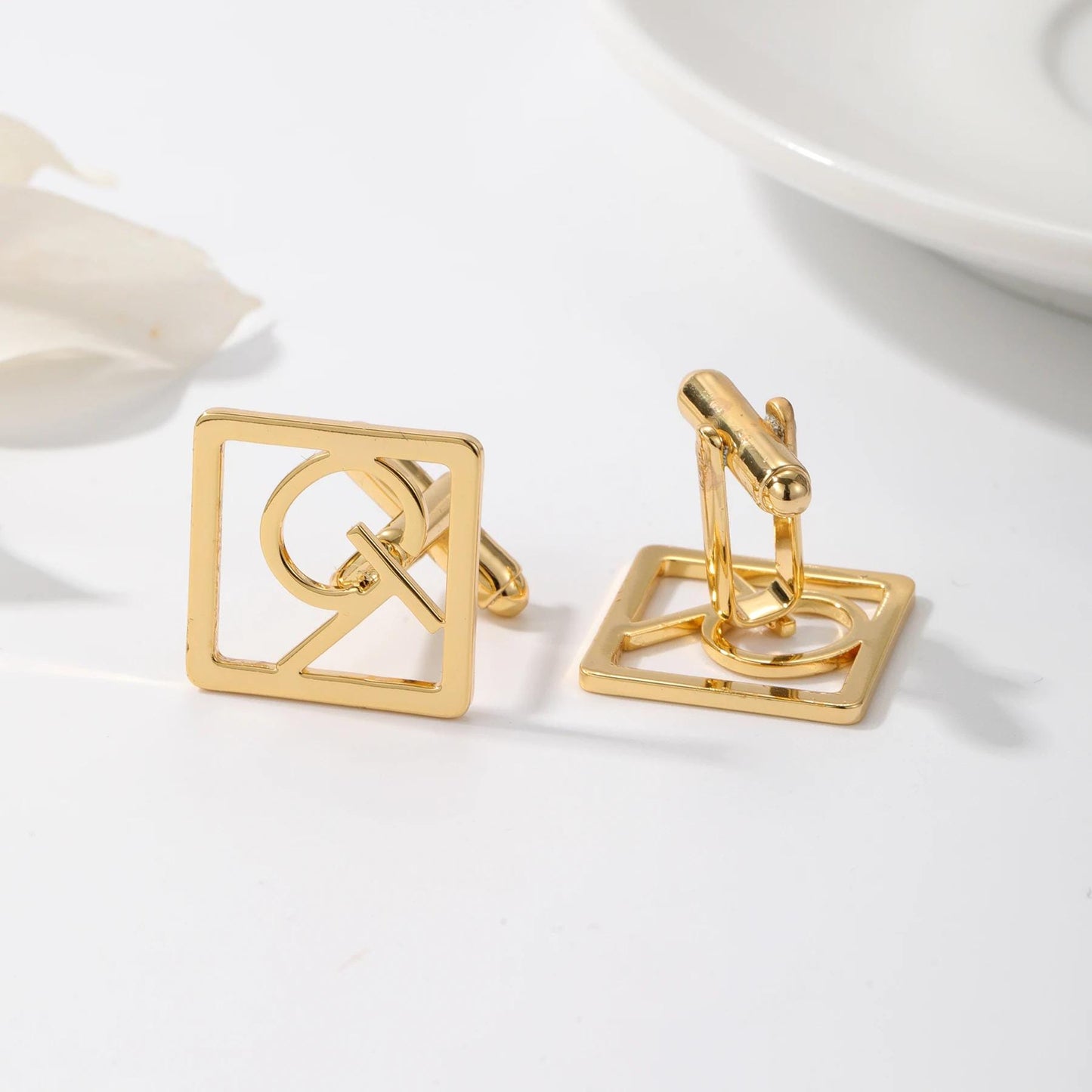 Personalized Square Monogram Cufflinks: Interlocking Initial Cuff Links for Men