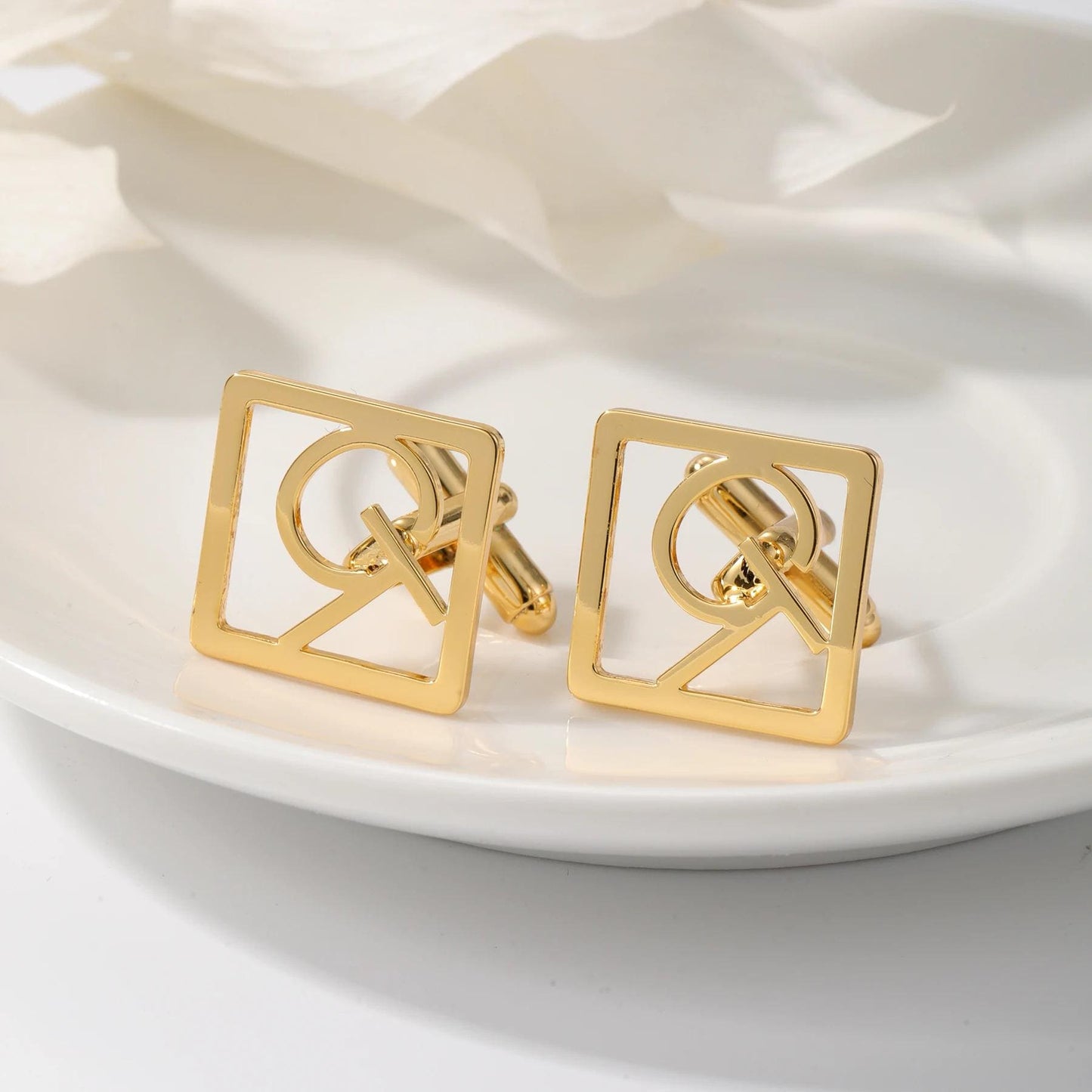 Personalized Square Monogram Cufflinks: Interlocking Initial Cuff Links for Men